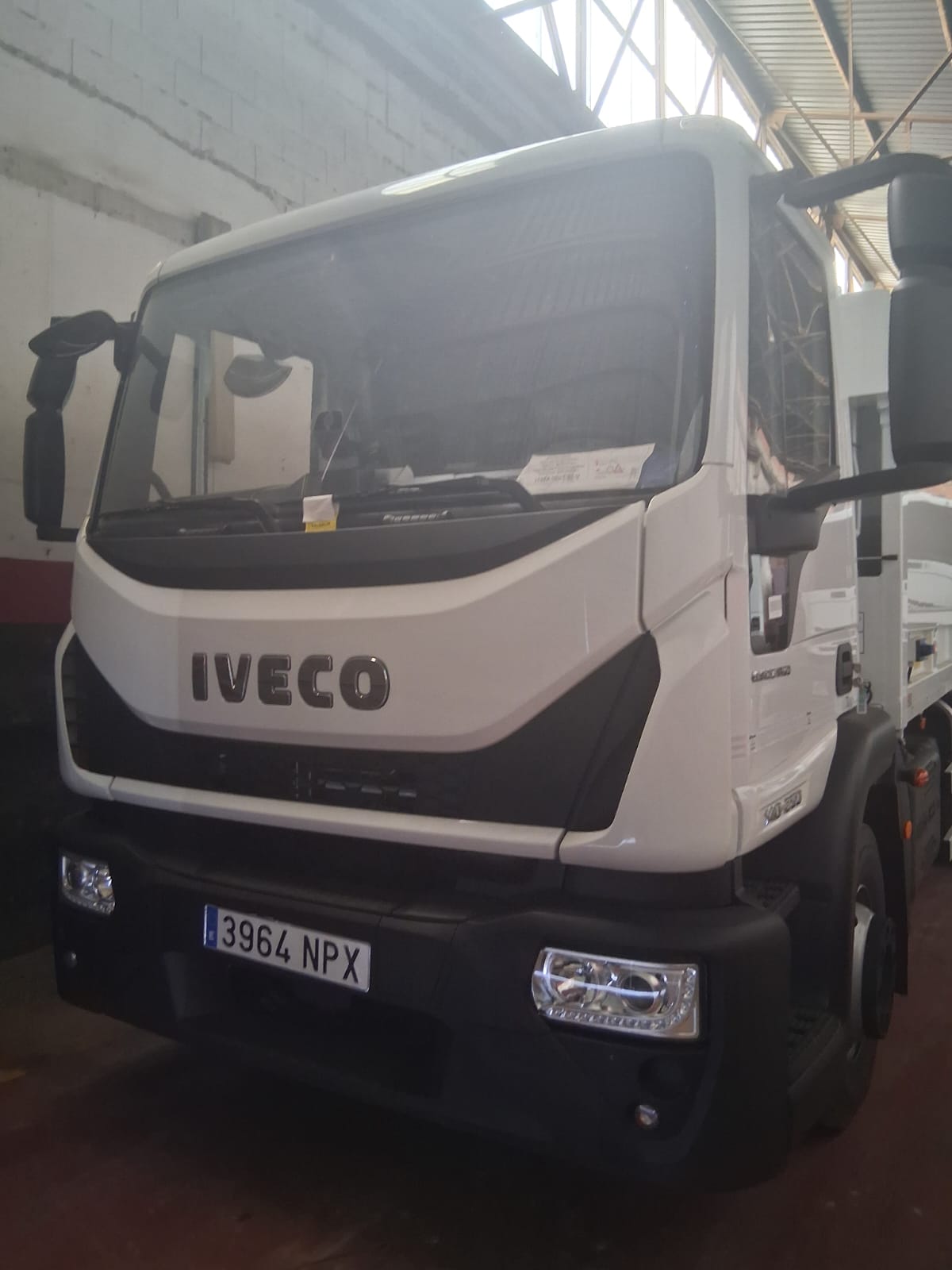 Imagen de CAMION RECOLECTOR CARGA TRASERA AUTOBREN PVR N12